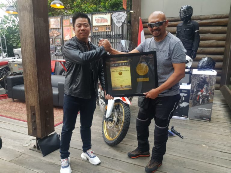 Jeffrey Polnaja Dapat Penghargaan ROI Karena Touring