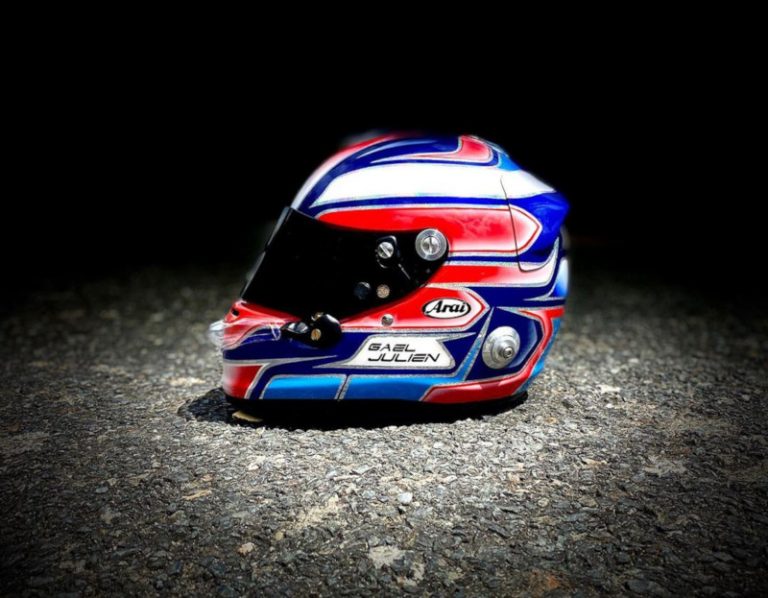 Gael Julien Modifikasi Helm di Tomi Airbrush