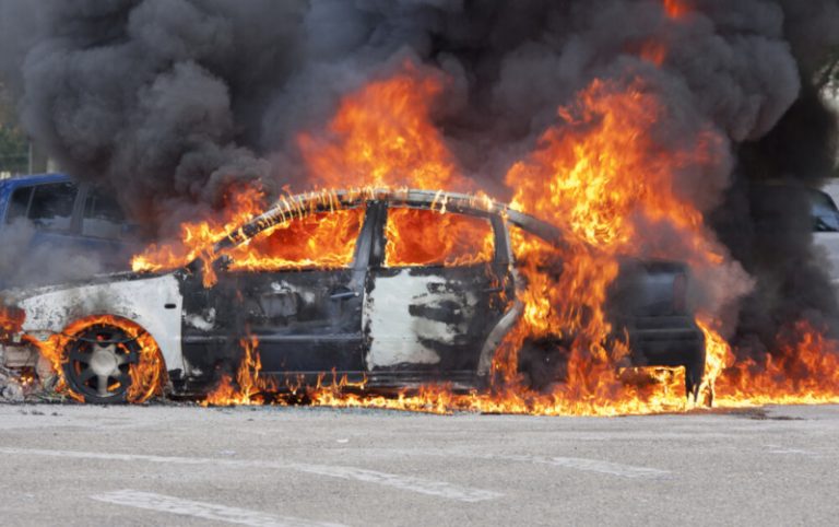 Tips Cegah Mobil Terbakar