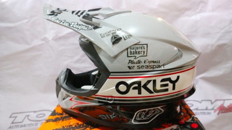 Modifikasi Helm Motocross Special Order