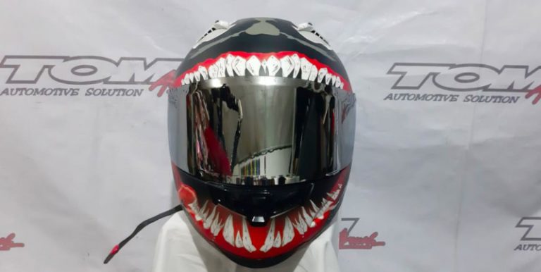 Modifikasi Helm Airbrush Konsep Alien