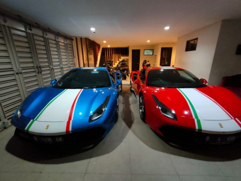Tomi Airbrush Spesialis Cutting Sticker Supercar