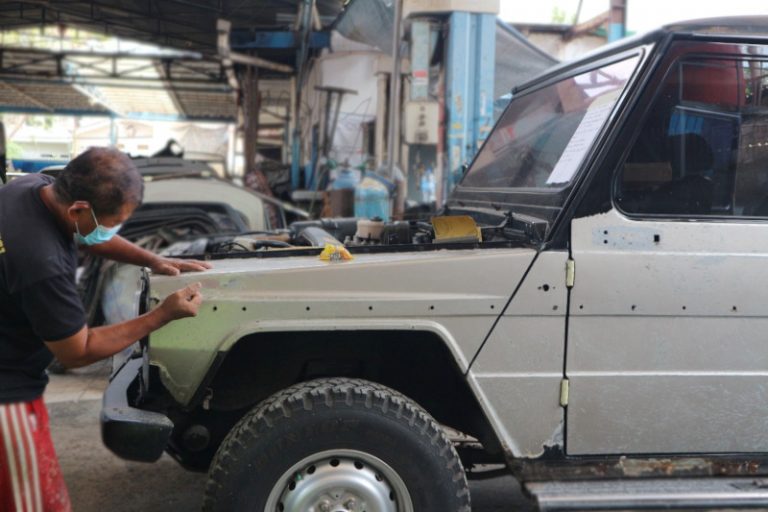 Repaint Mercedes-Benz G-Class