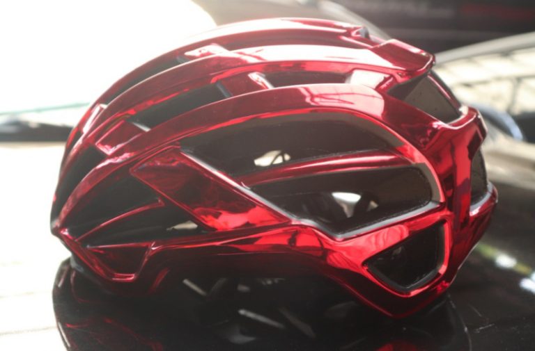 Sesuaikan Warna Helm dengan Sepedanya