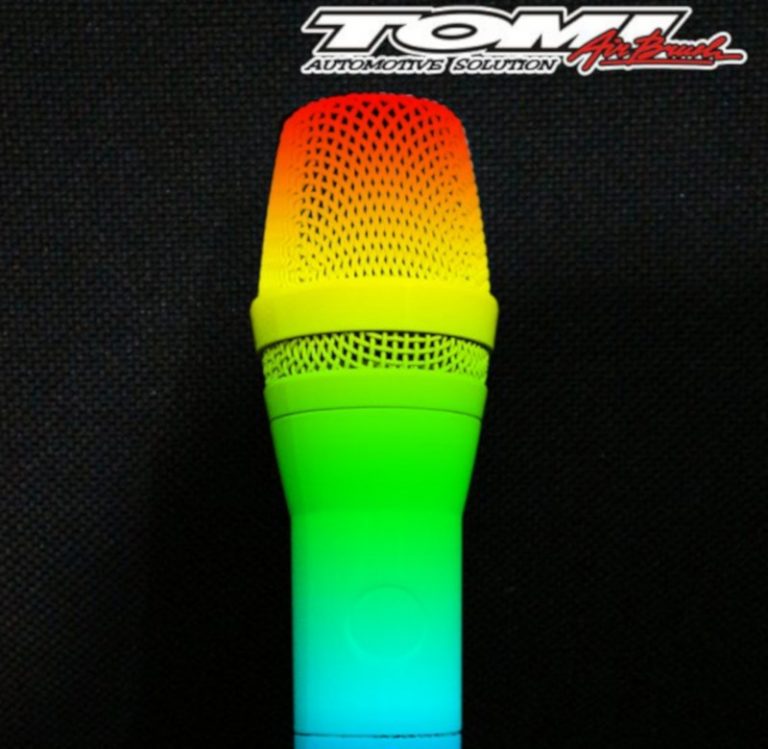 Tampil Beda dengan Microphone Unik