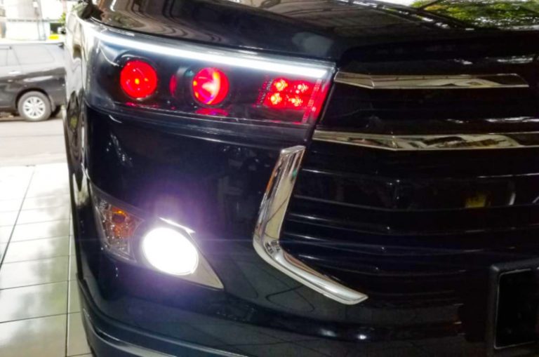 Solusi Lampu Toyota Innova Buram