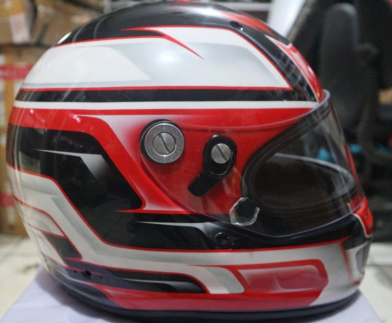 Ubah Warna Helm Arai di Tomi Airbrush