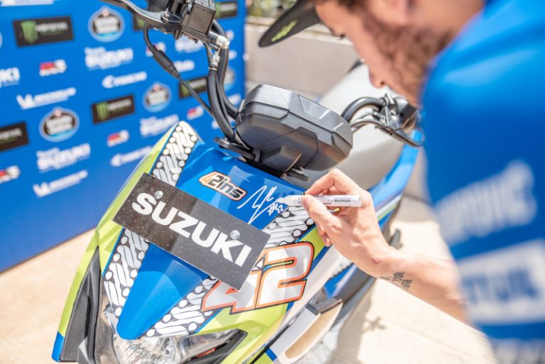 Joan Mir dan Alex Rins Pakai Matic Suzuki di Mandalika
