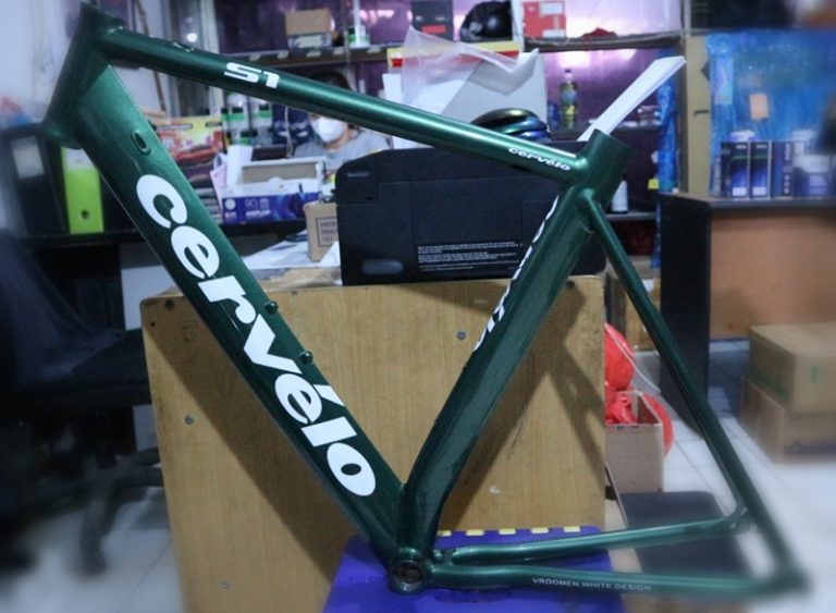 Ganti Warna Frame Sepeda Bisa di Tomi Airbrush