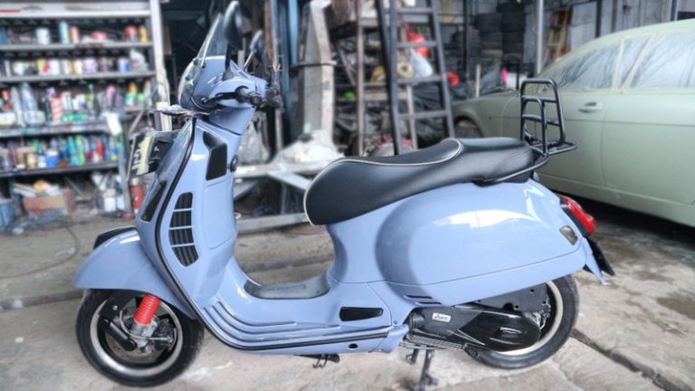 Repaint Vespa GTS Super Sport 150