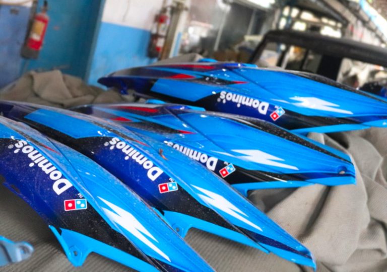 Pengecatan Motor Operasional Domino’s Pizza