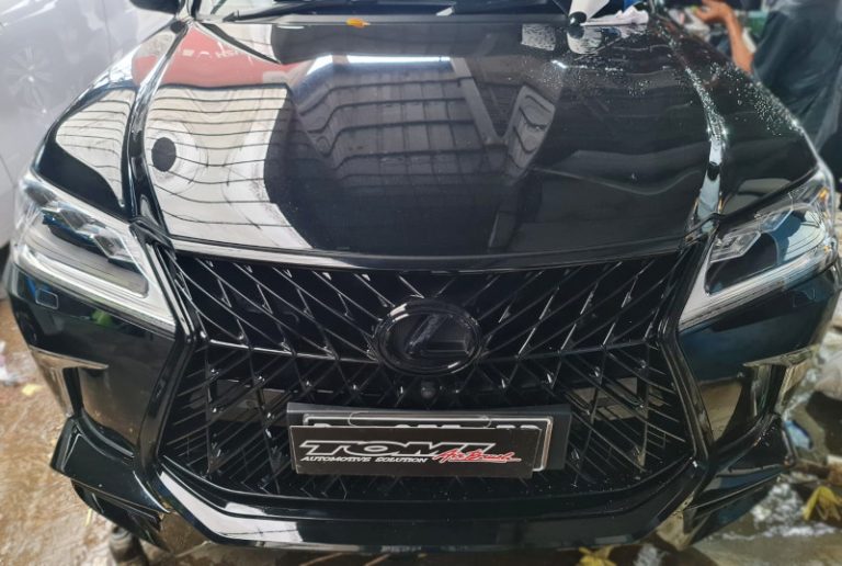 Hapus Komponen Warna Chrome di Mobil