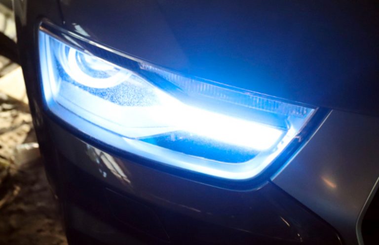 Salah Satu Faktor Penyebab Lampu Mobil Kurang Terang