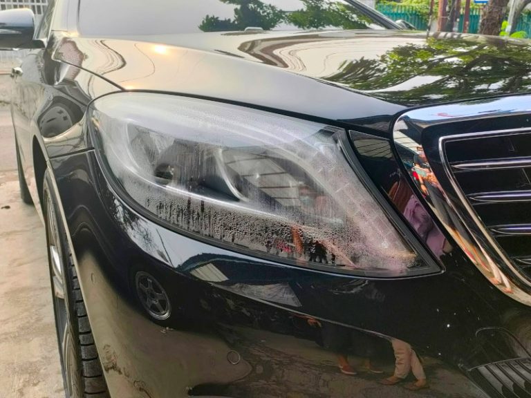 Hadapi Musim Hujan Cek Lampu Mobil Anda