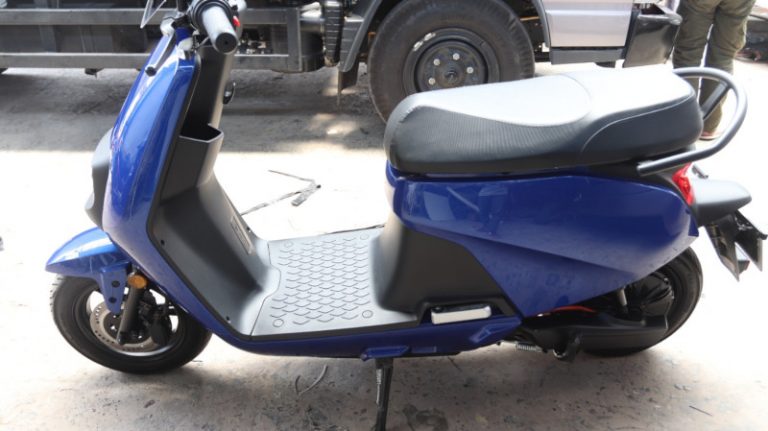 Custom Warna Cat Motor Listrik NIU
