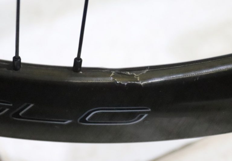 Repair Velg Sepeda Berbahan Carbon