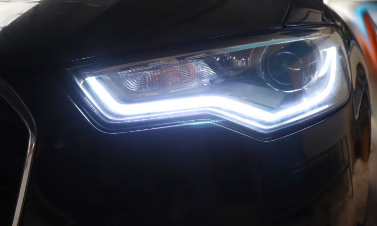Repair Lampu DRL Audi
