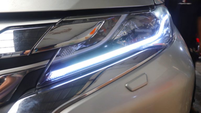 Custom Lampu DRL Mitsubishi Pajero Sport