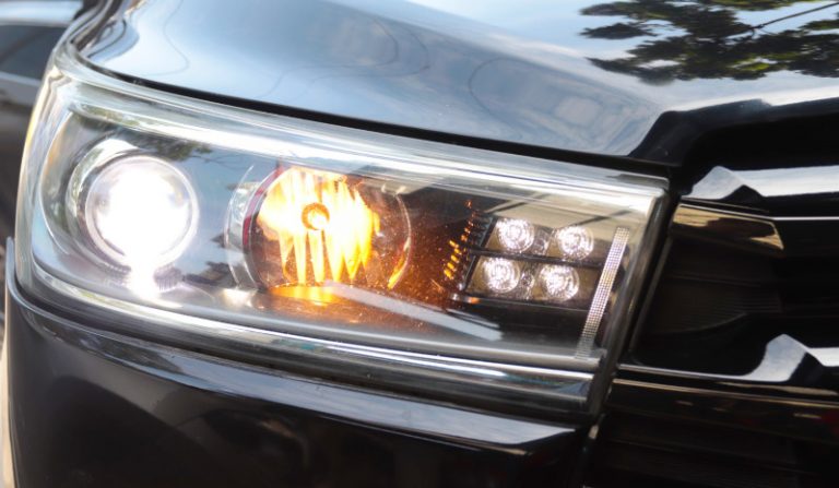 Modifikasi Double Projector Toyota Kijang Innova Reborn