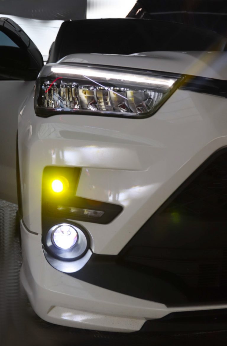 Custom Mini Projector dan Foglamp Toyota Raize