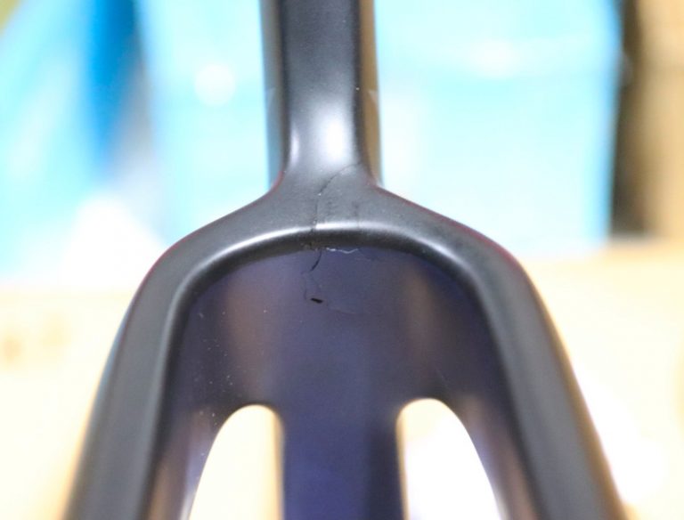 Repair Fork Sepeda Pinarello F Series