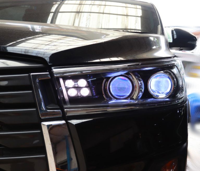 Modifikasi Lampu Lintas Generasi untuk Toyota Kijang Innova
