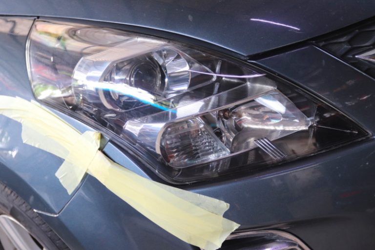 Cara Jitu Bikin Lampu Mobil Dari Buram Jadi Terang
