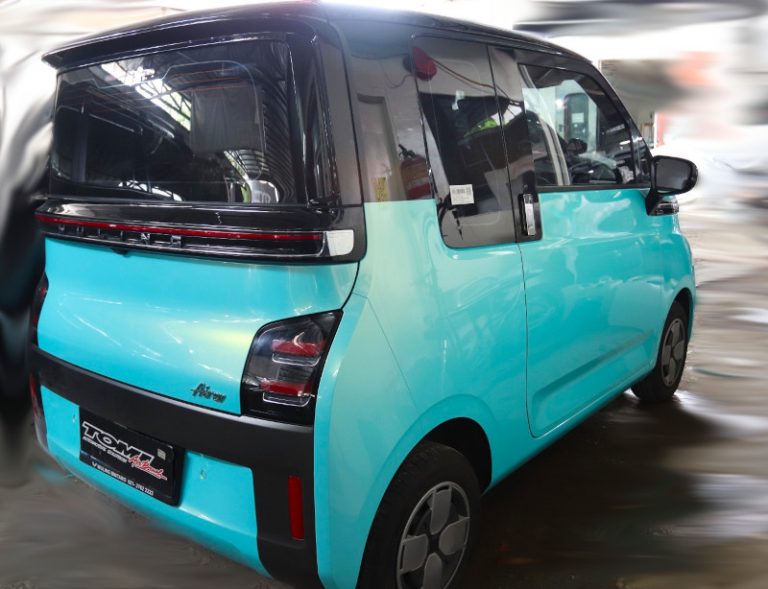 Wuling Air EV Modifikasi Wrapping Sticker