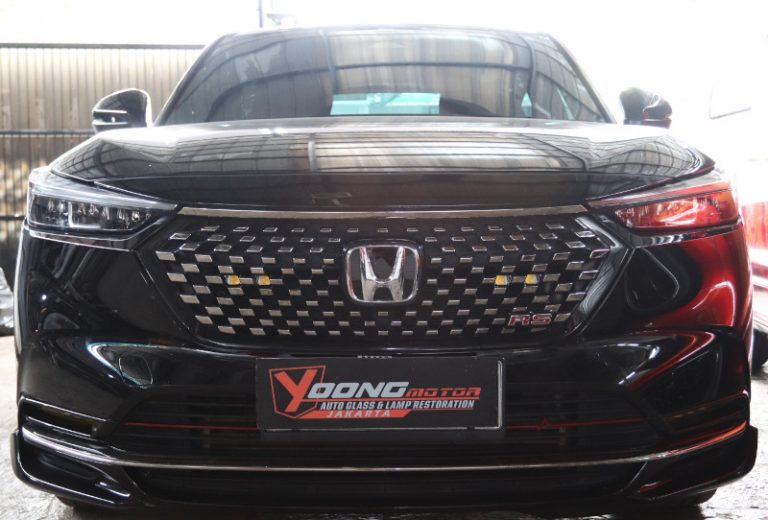 Honda HR-V Tambah Mini Projector