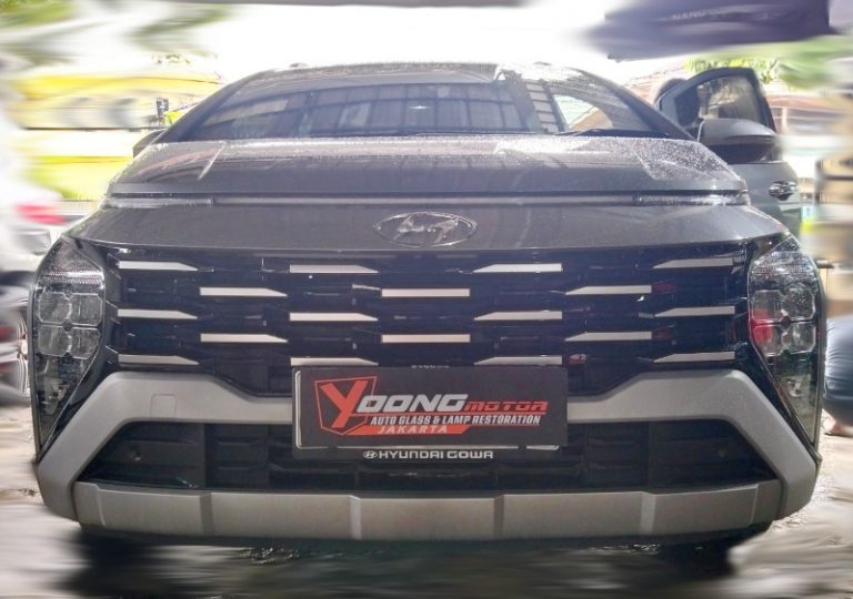 Pasang Mini Projector Hyundai Stargazer