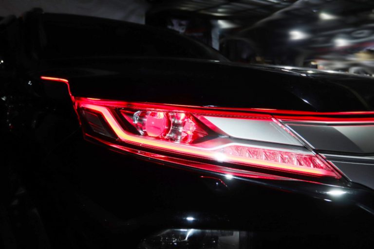 Mitsubishi All New Pajero Sport Pasang Headlamp DRL