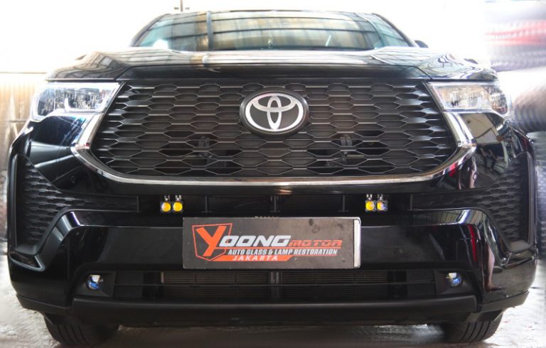 Toyota Kijang Innova Zenix Pasang Mini Projector HVT