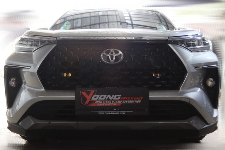 Toyota All New Veloz Makin Ciamik dan Fungsional Pakai Mini Projector