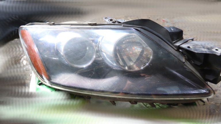 Bersihkan Mika Lampu Utama