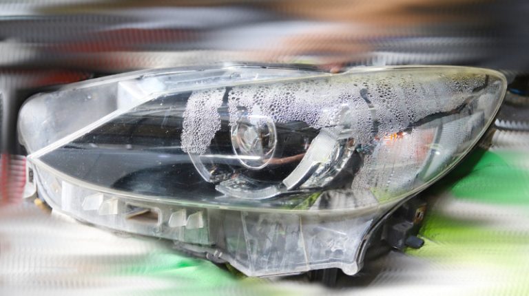 Perbaikan Lampu Utama Mazda 6 yang Berembun