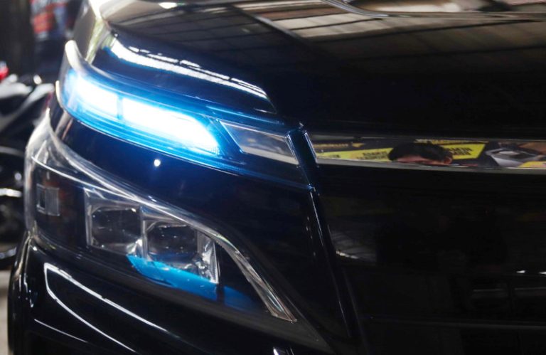 Modifikasi Lampu DRL dan Mini Projector untuk Toyota Voxy