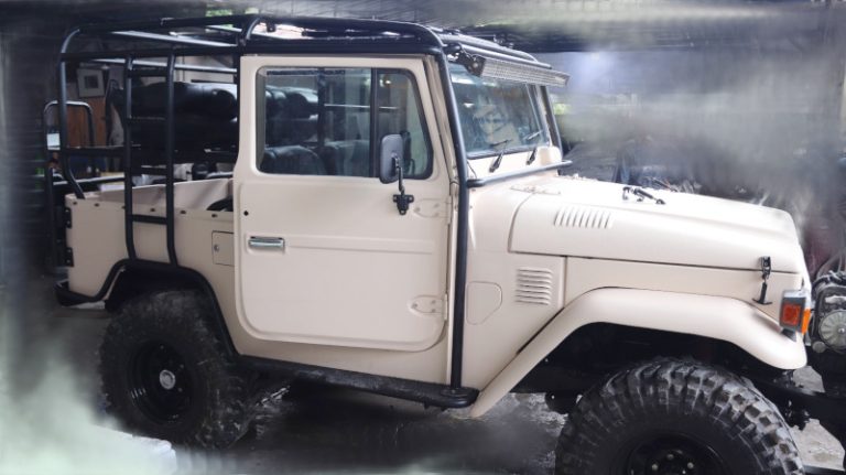Resto-Mod Toyota Land Cruiser FJ40