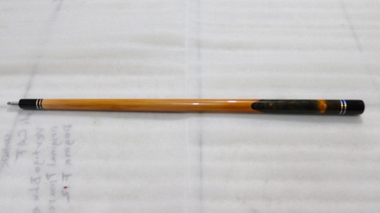 Repaint Cue Stick Billiard di Tomi Airbrush