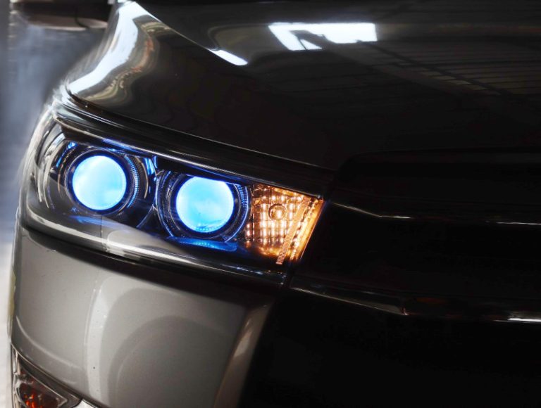 Solusi Lampu Toyota Kijang Innova Reborn Kurang Terang