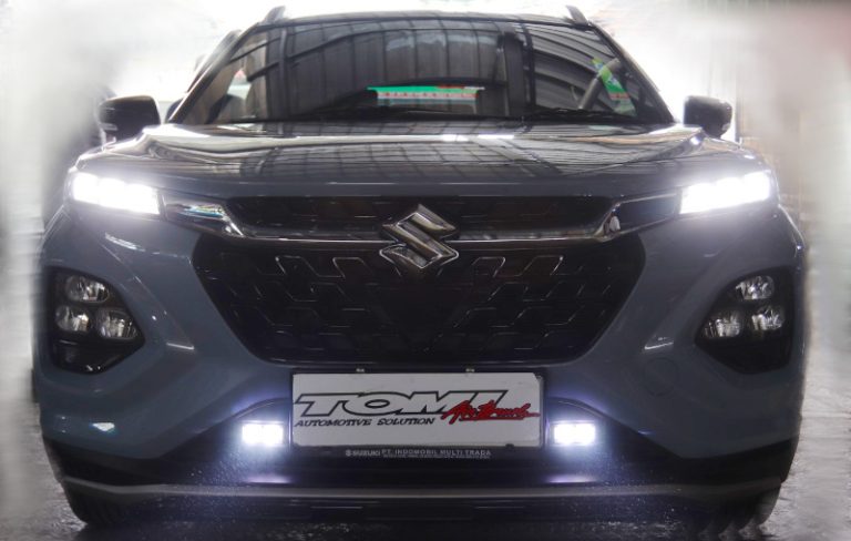 Suzuki Fronx Kian Premium dengan Mini Projector HVT Dual Beam