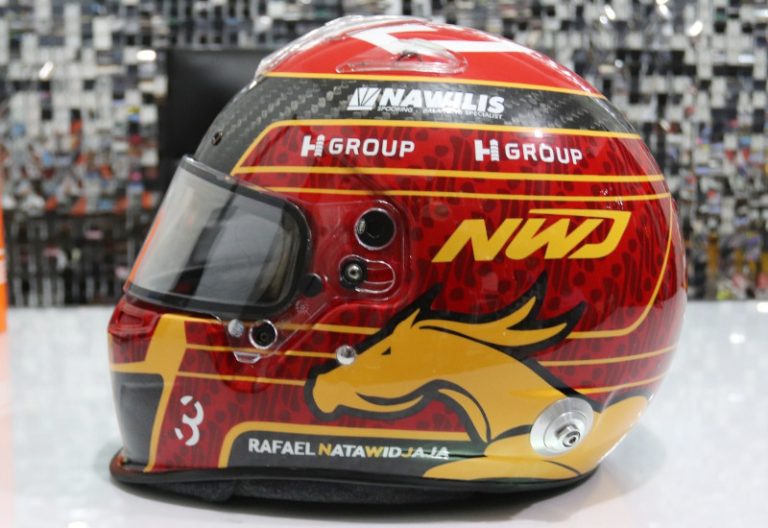 Helm Bell Custom Airbrush : Paduan Seni, Identitas dan Gaya Berkendara